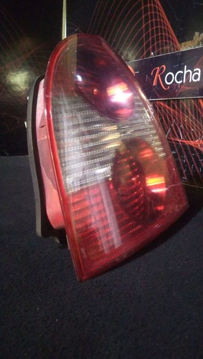 Farolim Stop Esq Volkswagen Passat (3B3)