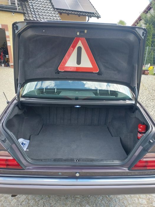 W 124 E220 94 rok Automat