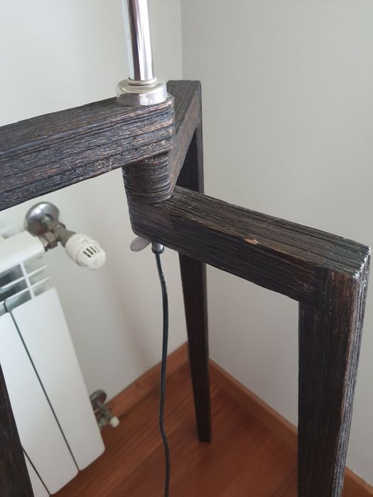 Candeeiro de pé do ECI