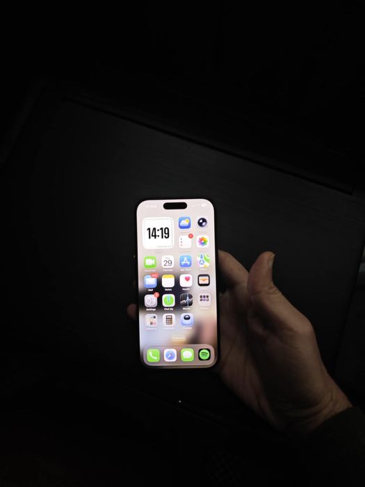 iPhone 16pro 256gb eSim