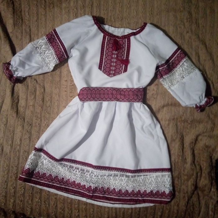 Продам вишите плаття