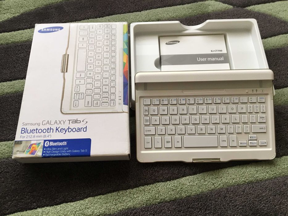 Teclado Samsung Galazy Tab S8.4'White (NOVO)