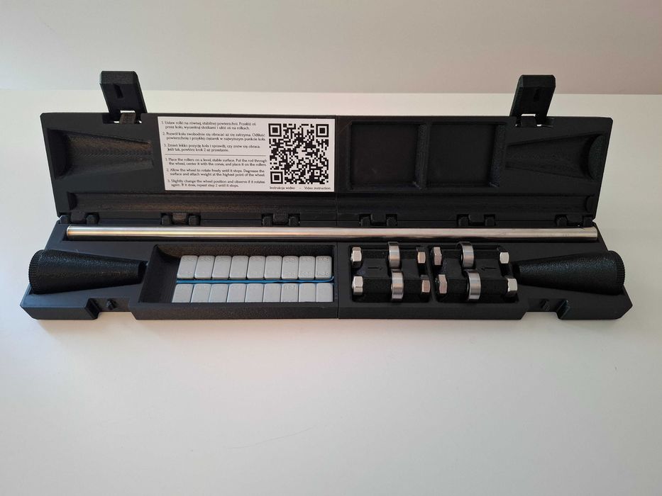 Statyczna wyważarka do kół motocyklowych – mobilna i kompaktowa