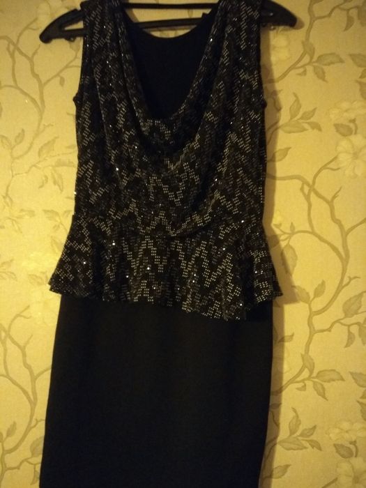 Новое нарядное  платье.