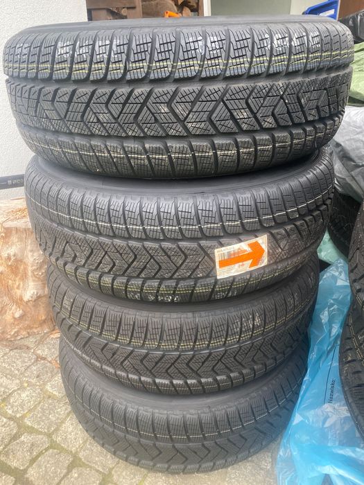 Kola oryginalne nowe - AUDI Q5 - 235/65/R17 - Pirelli Scorpion