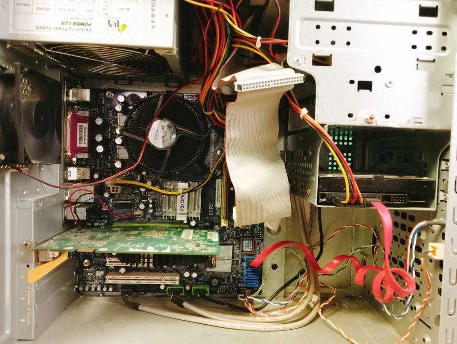 Монітор Lg Flatron W1942S - SF + системний блок Impression