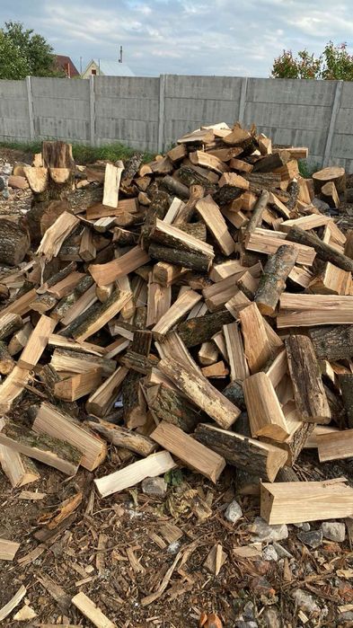 Продам сухие колотые дрова с бесплатной доставкой