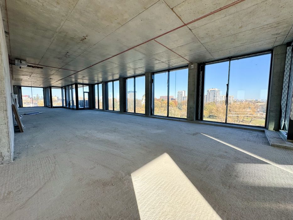 Офіси від 650 (м2) Біля Озера Преміум Рівня