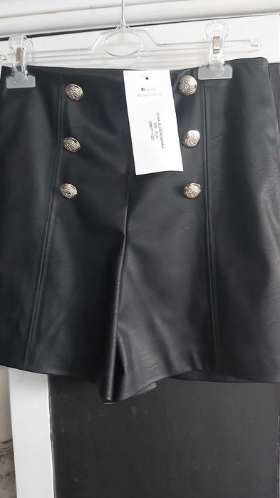 Szorty eko skóra guziki By o la la