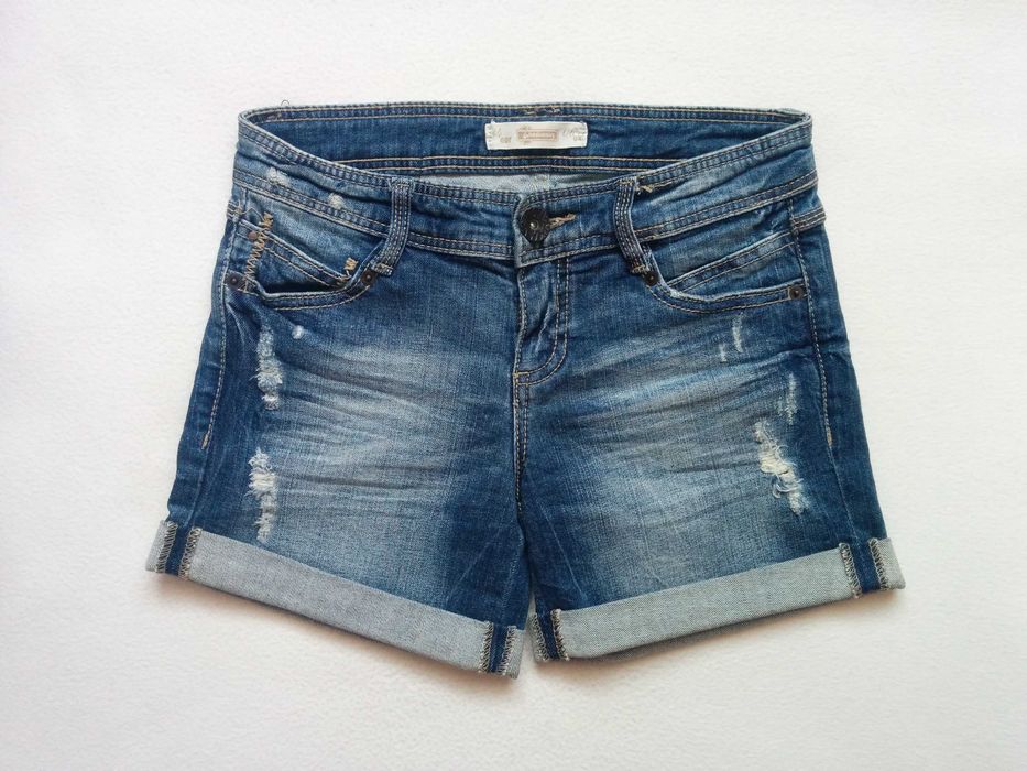 STRADIVARIUS jeansowe krótkie spodenki - dżinsowe szorty