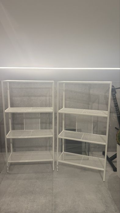 biały regał IKEA BAGGEBO metalowy na rośliny | bardzo dobry stan