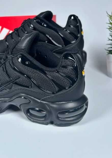 Nike Air Max TN Plus Black R.40