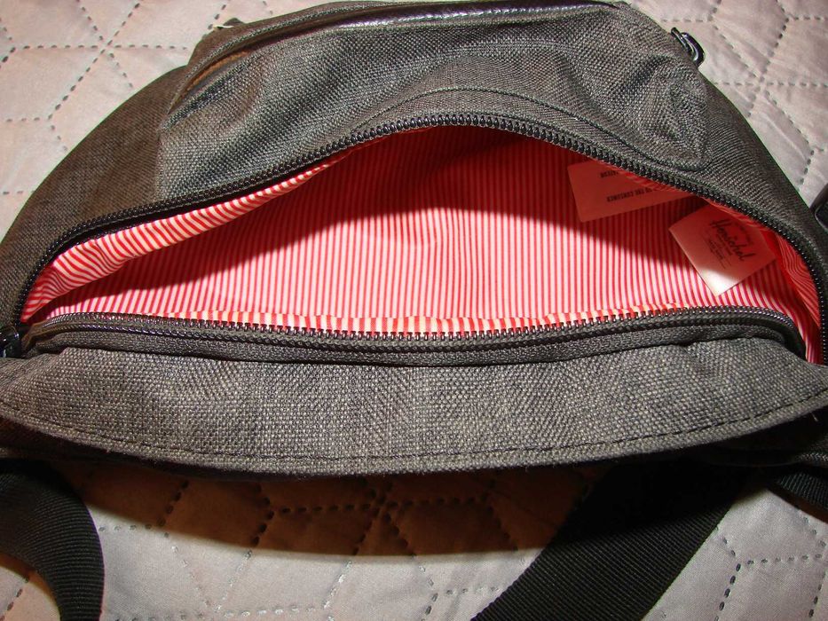 Сумка – бананка поясная Herschel Supply Co Pop Quiz Hip Pack. Канада