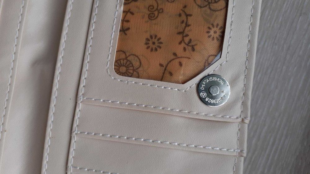 Carteiras com porta moedas e cartões - NOVAS