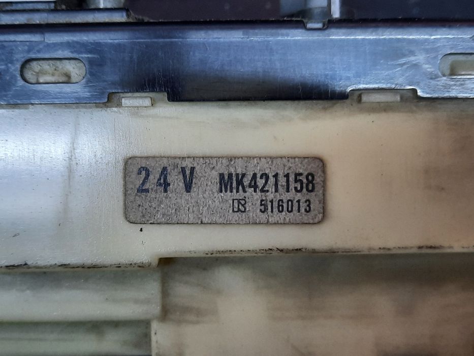 Comando / botão / interruptor vidros frente esquerdo MITSUBISHI TRUCKS