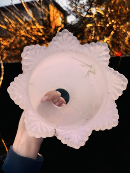 Klosz szklany do lampy kwiat bialy mrozony prl vibtage stary tulipan