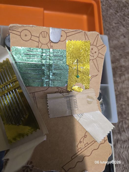 Zestaw nici w kasece