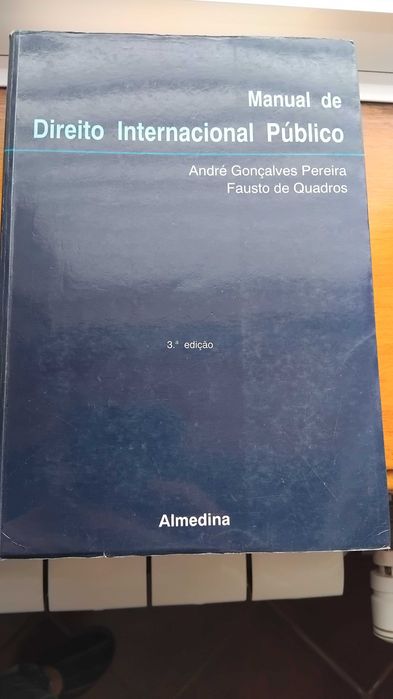 Manual de Direito Internacional Público- Fausto de Quadros
