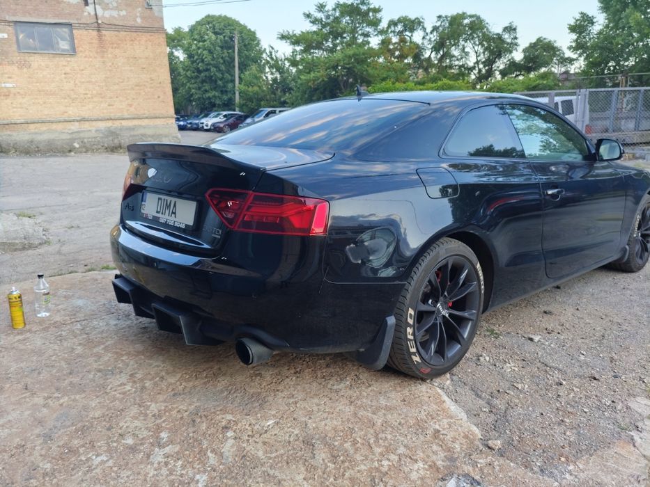 Накладки на задній бампер (диффузор) Audi A5