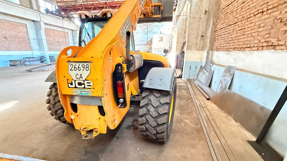 Продам навантажувач телескопічний JCB 531-70, 2012 року