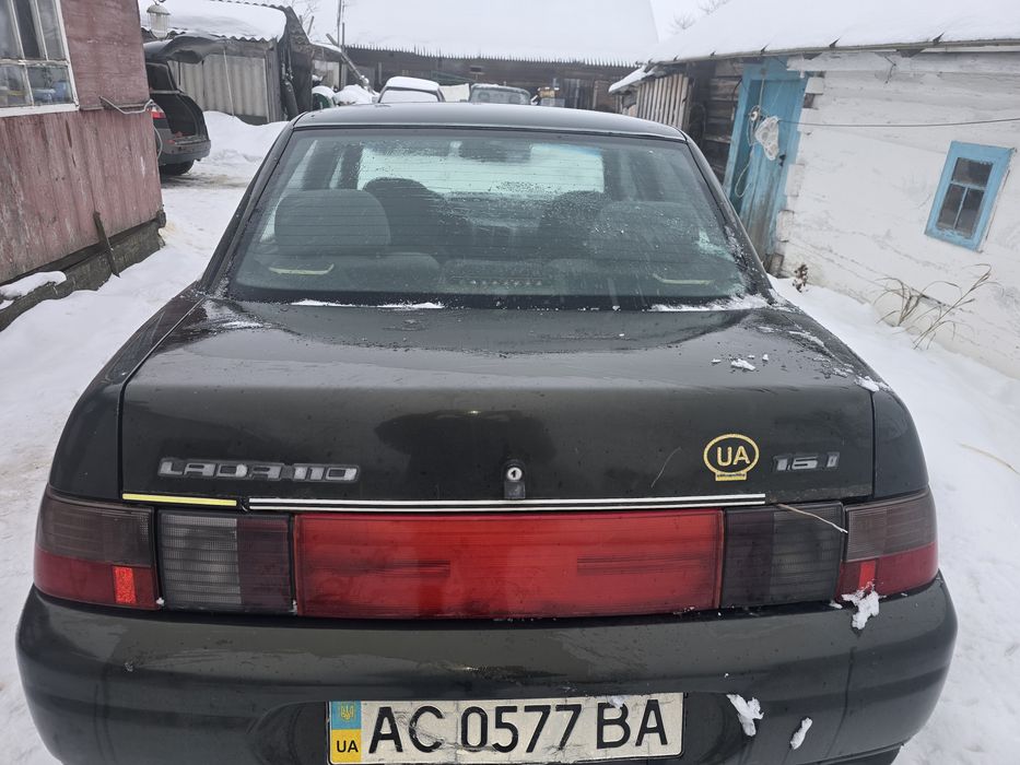В продажі ваз 2110