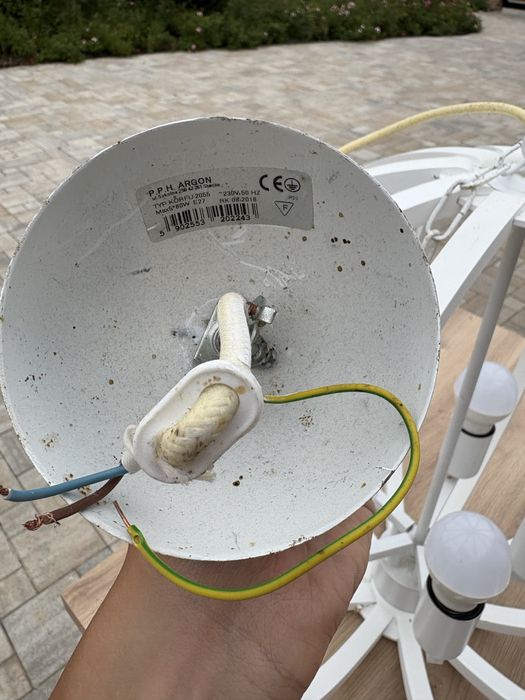 Lampa biała okrągła