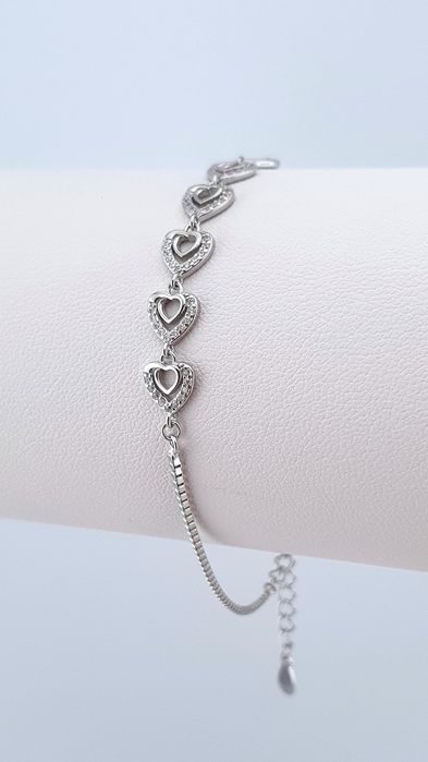 Bransoletka srebrna celebrytka serca z cyrkoniami pr.925 regulowana