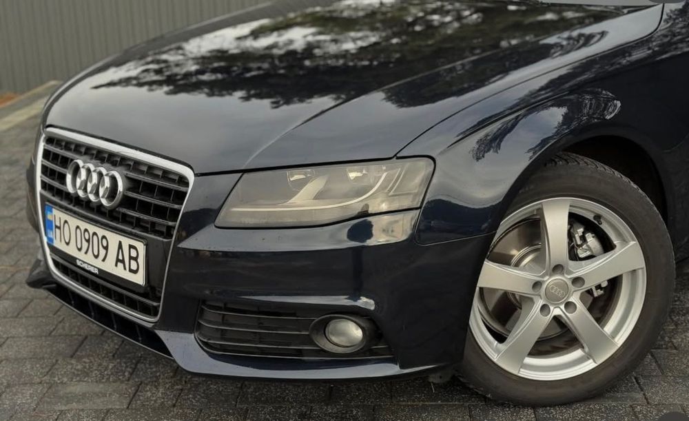 Ауді а4 б8 2011 року