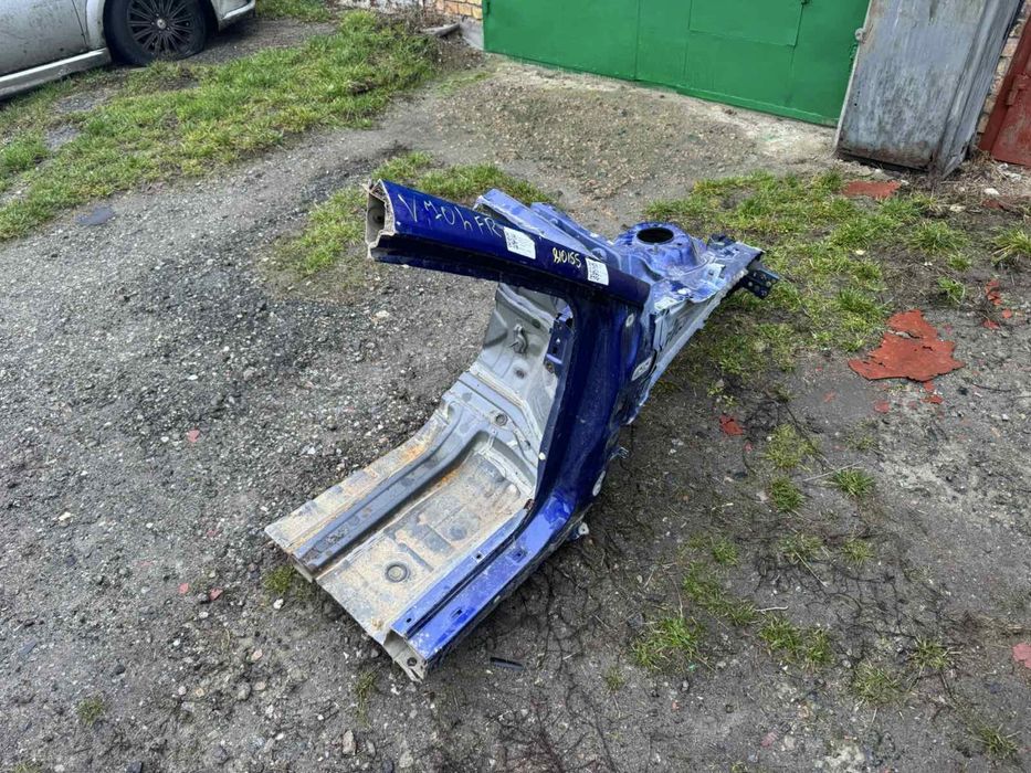 Четверть передняя правая camry 70