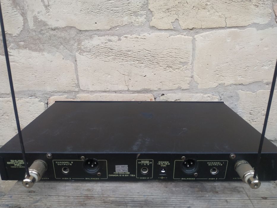 Бездротовий мікрофонний процесор. Shure LX88-II Dual channel wireless