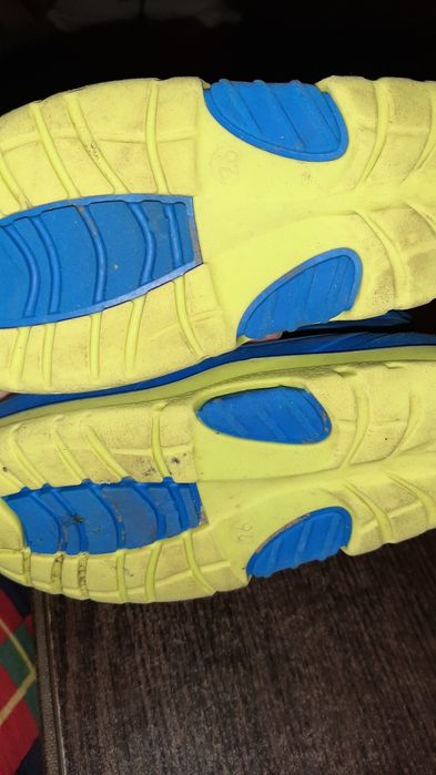 Непромокаючі резинові чоботи з утепленням