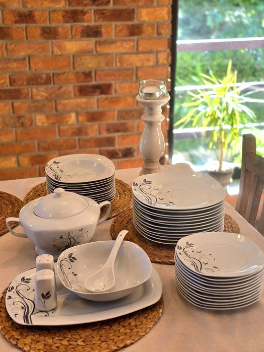 Zestaw obiadowy 43 elementy na 12 osób + waza - NOWY - 1 gatunek