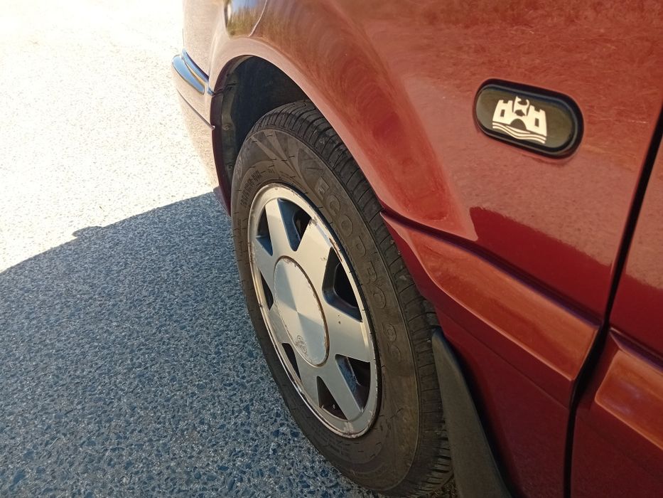 Volkswagen passat 1.9 — photo 3