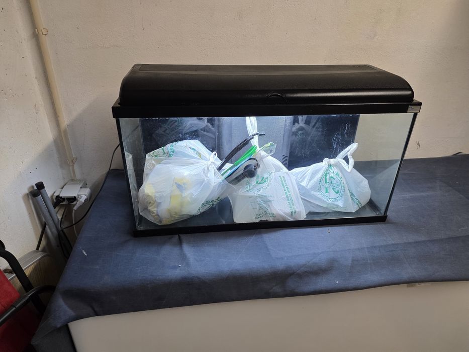 Aquario de 80 cm  Completo