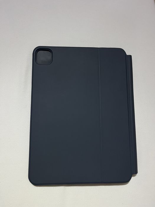 Klawiatura do iPad 10.9 / iPad Pro 11 (b. dobry stan)