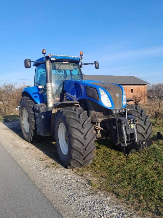 Трактор New Holland