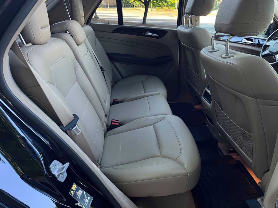 Mercedes-Benz M-Class ML 350 4MATIC      2013