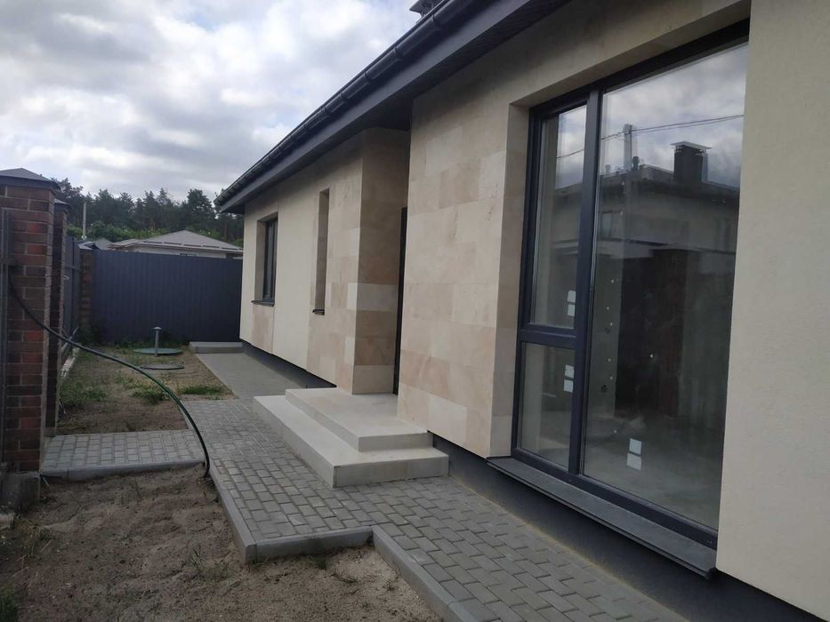 Будинок з максимальним наповненням для ремонту біля Києва!