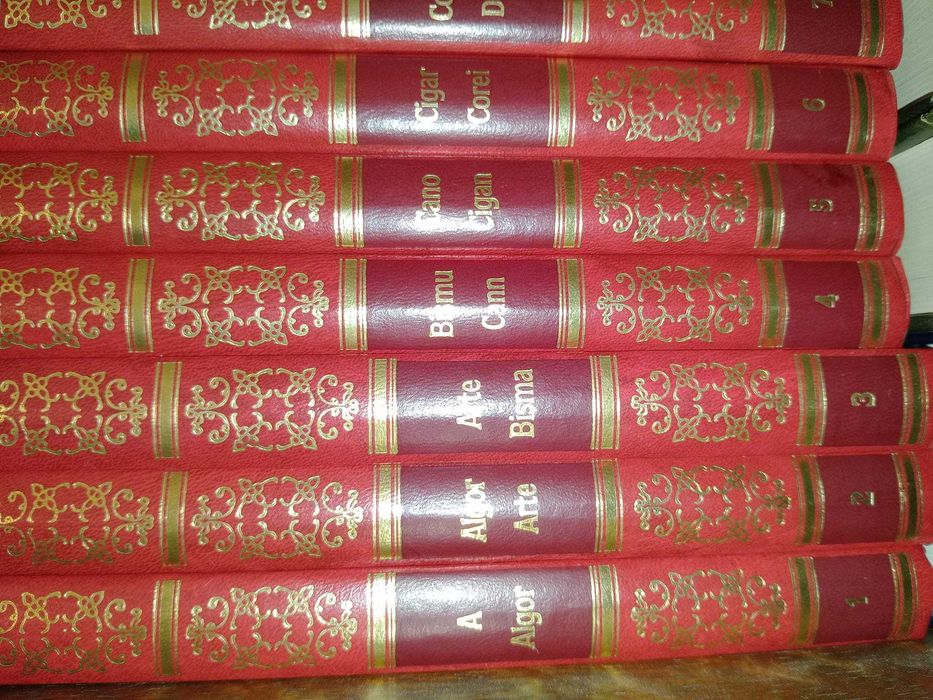 Coleção completa de enciclopédias + livros variados