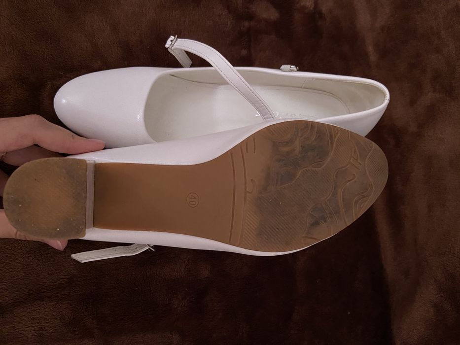 Білі весільні туфлі/ белые туфли