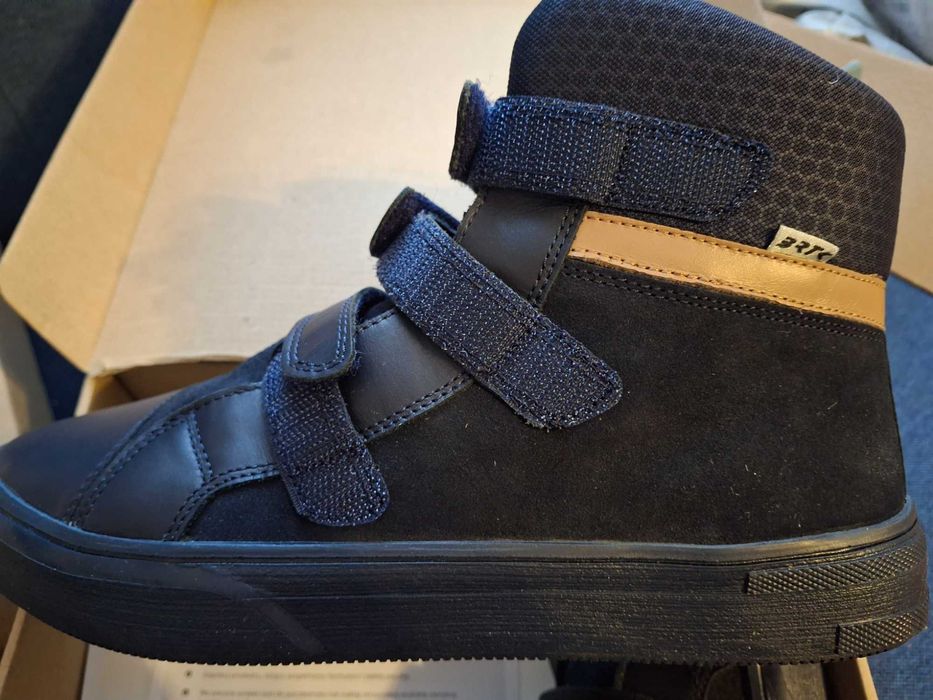 Sneakersy Bartek rozm 38 wkładka 23cm