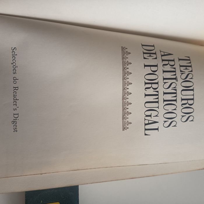 Livro de 1976 "Tesouros artísticos de Portugal"