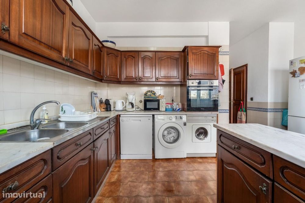 Penthouse T4 com piscina, Junqueiro Carcavelos, Cascais