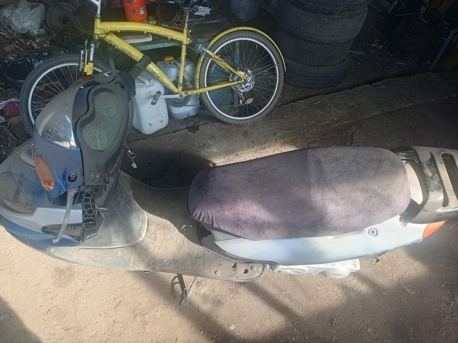 Продам скутер 80 куб