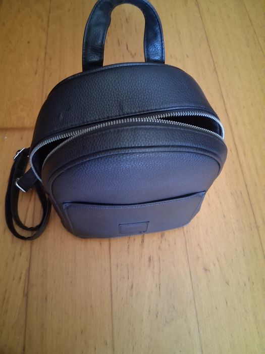 Mini mochila preta
