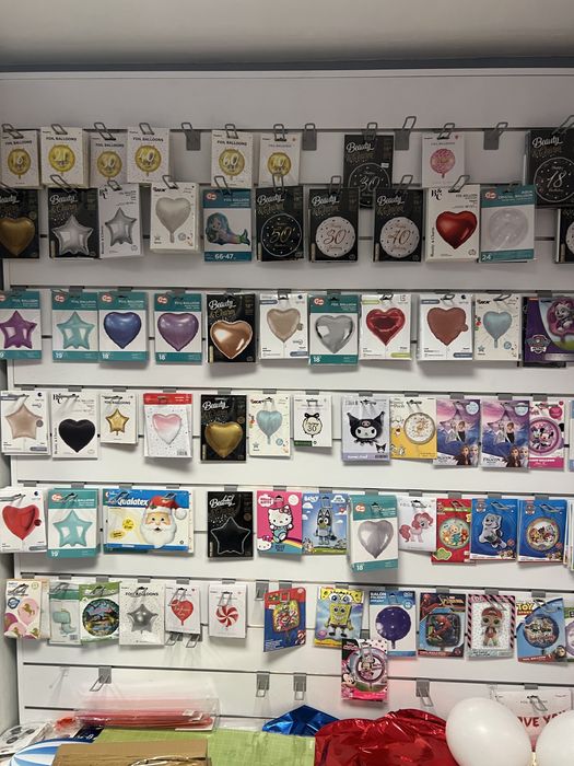 Sprzedam meble sklepowe