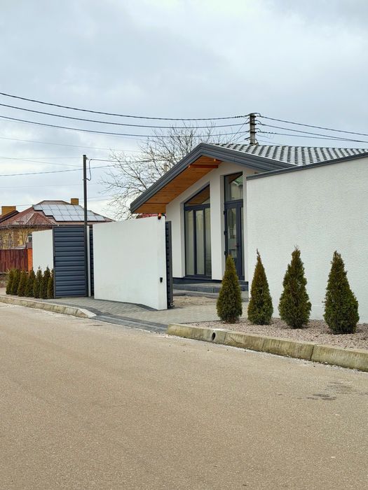 Продаж будинку новобудова