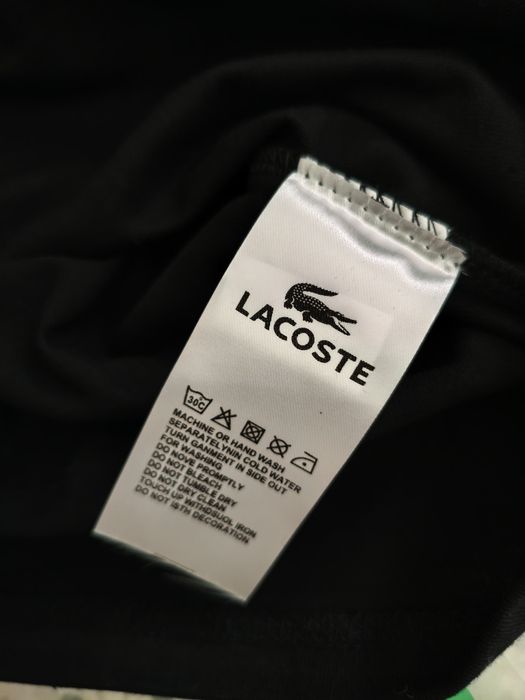 Lacoste T-shirt.