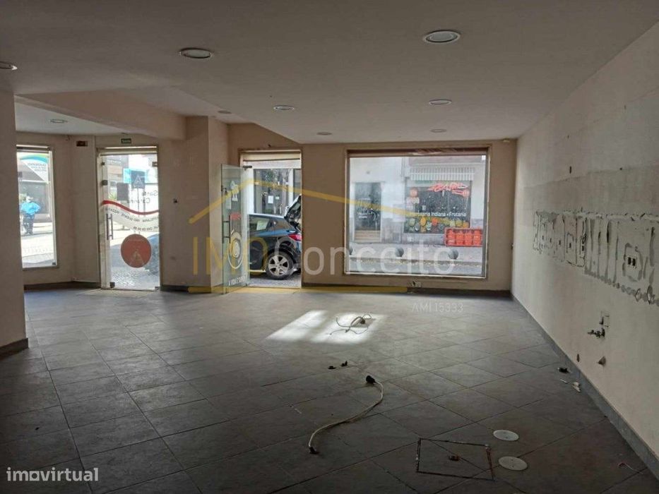 LOJA! Apartamentos ||1 T3|| 2 T2| Entroncamento
Para investimento — São João Baptista, Santarém
