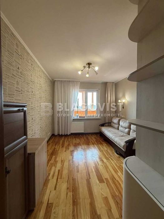 Продаж 2К квартири ст. м. Академмістечко 5 хв.пішого ходу.